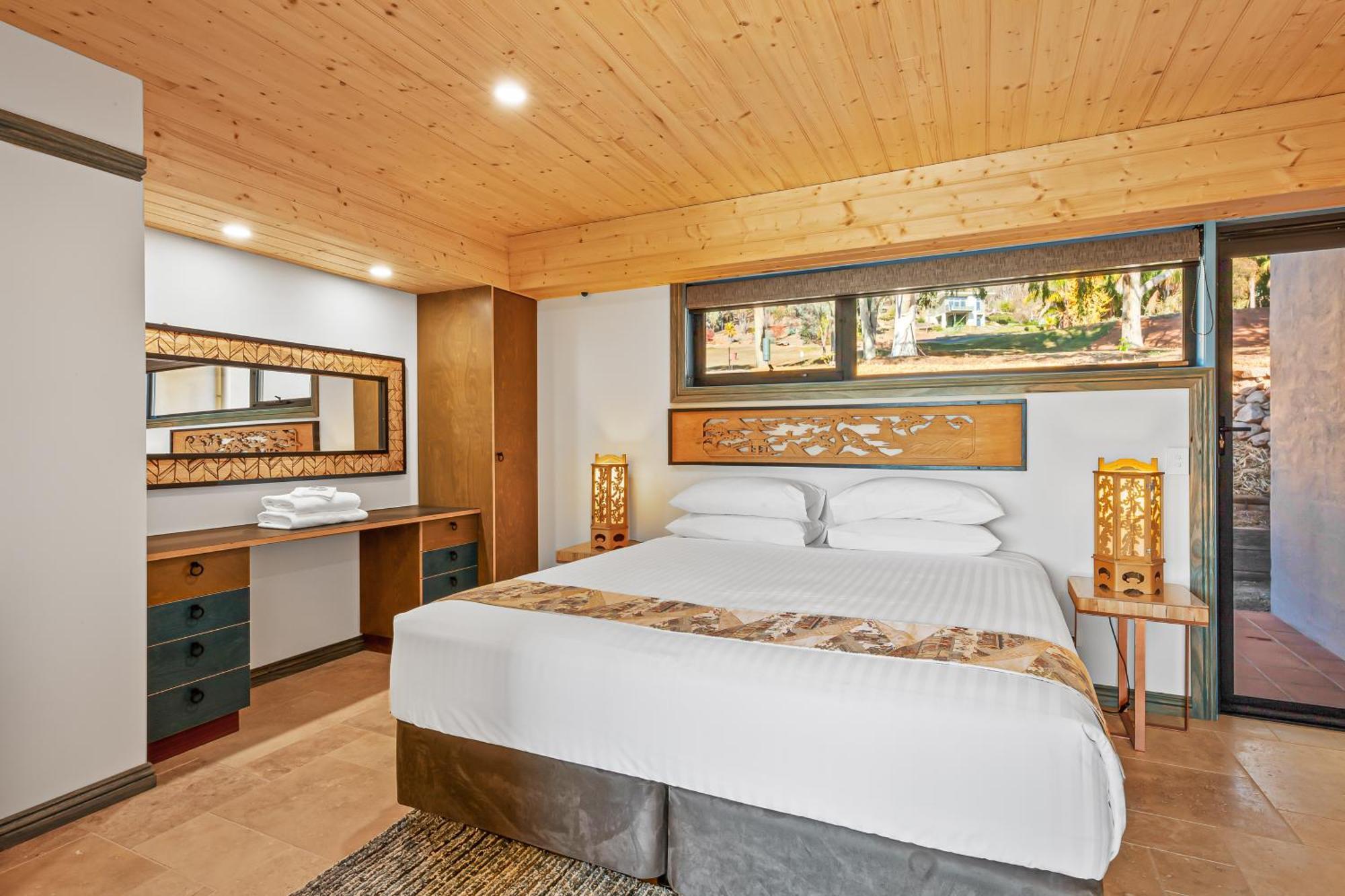 Panoramia Villas Myrtleford Exterior photo
