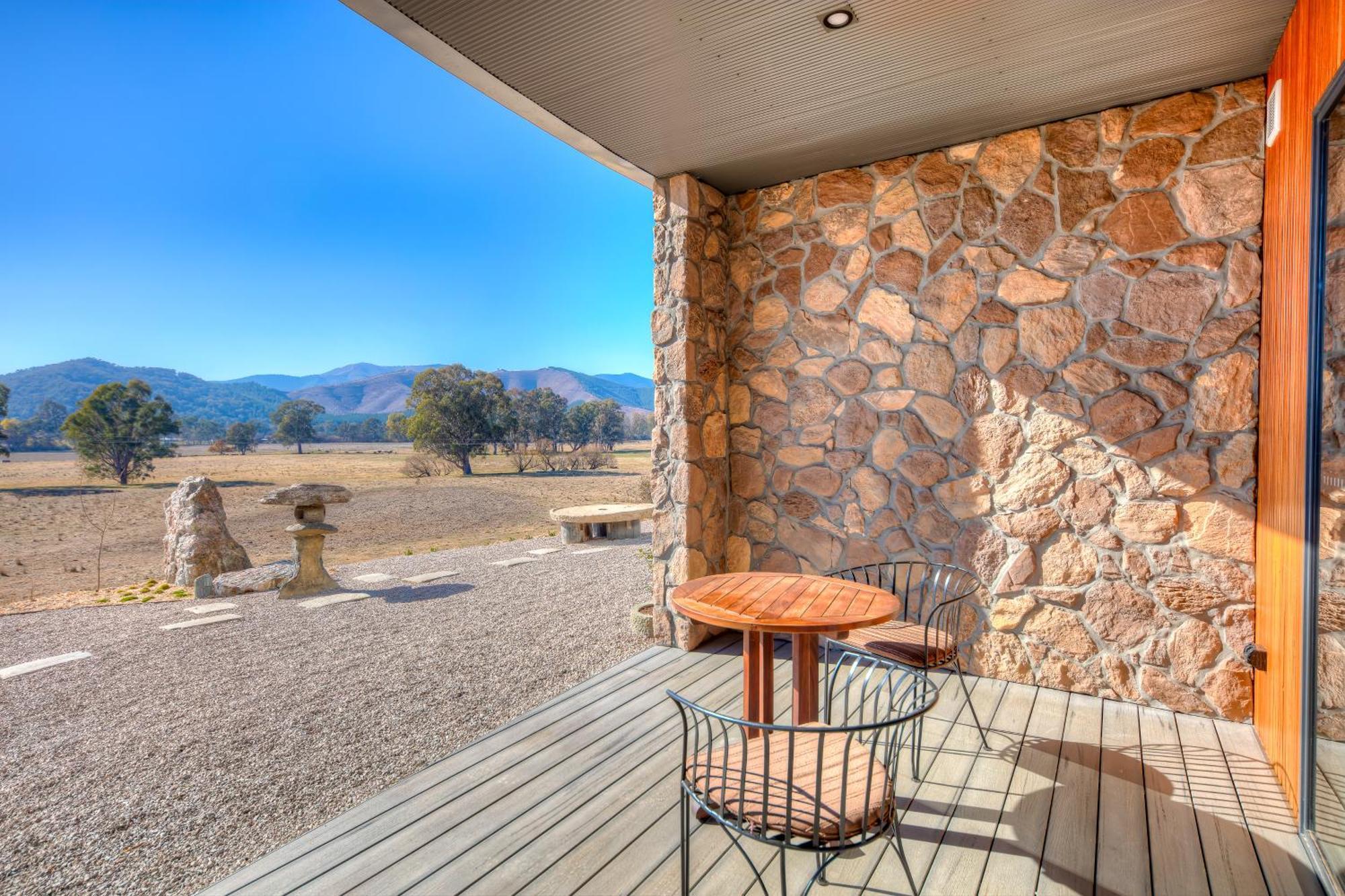 Panoramia Villas Myrtleford Exterior photo