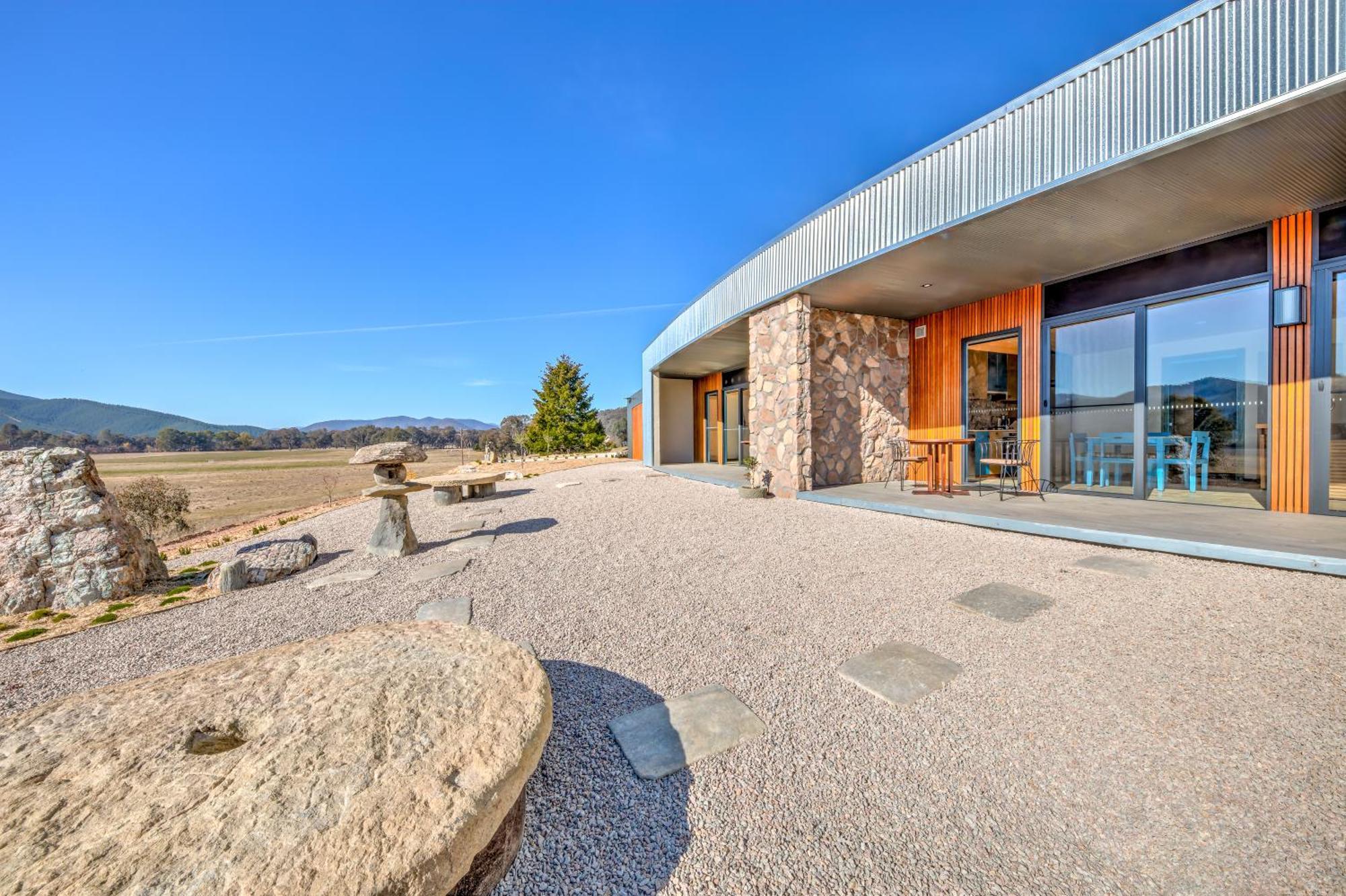 Panoramia Villas Myrtleford Exterior photo