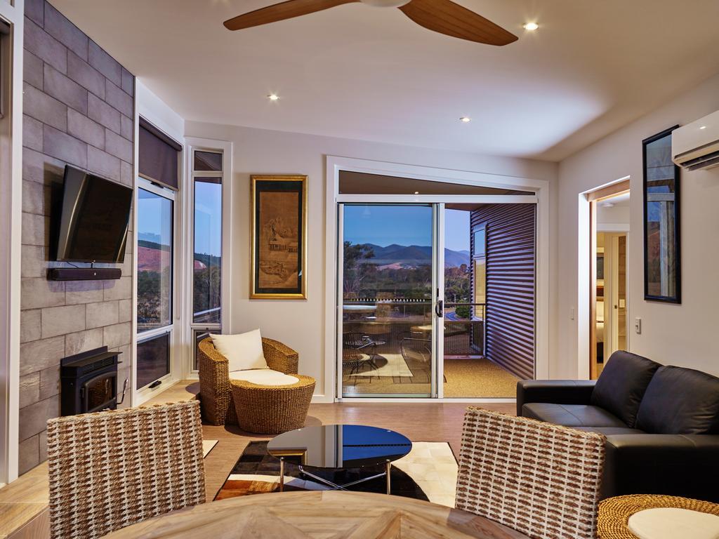 Panoramia Villas Myrtleford Exterior photo
