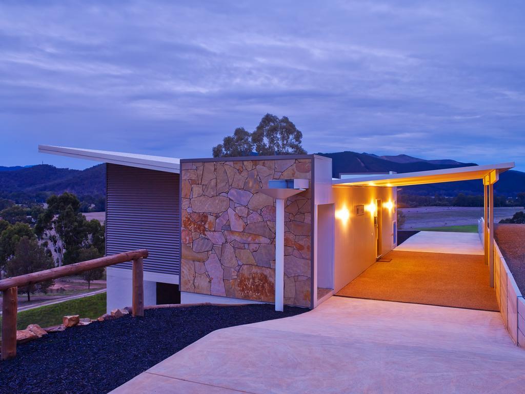Panoramia Villas Myrtleford Exterior photo