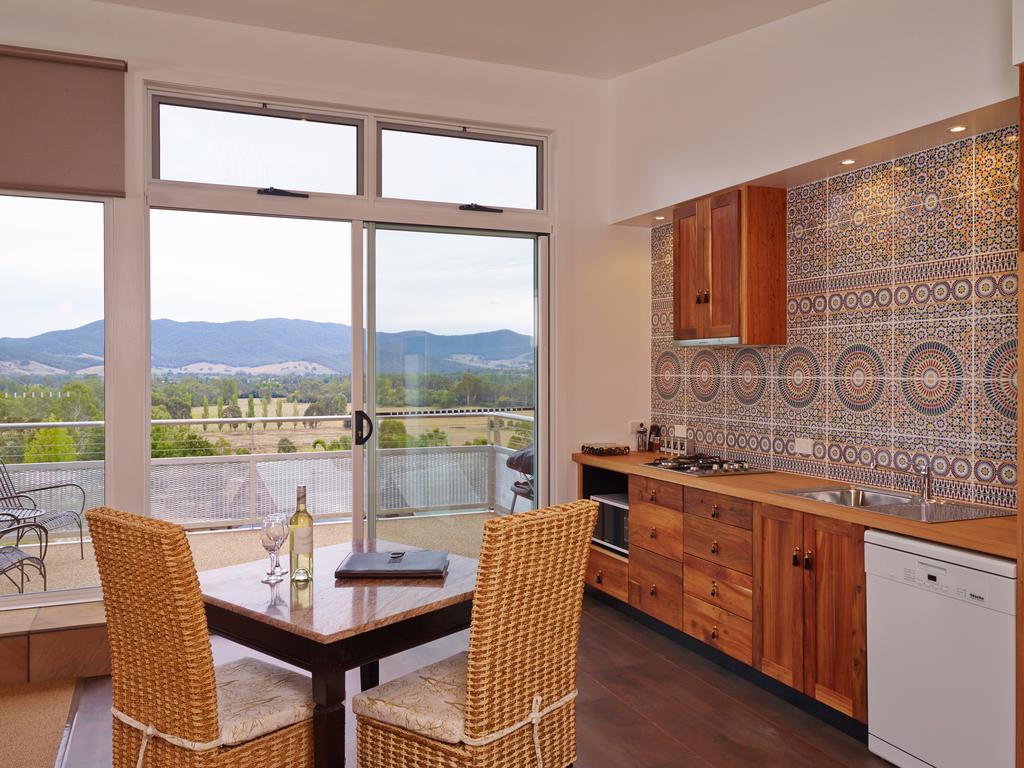 Panoramia Villas Myrtleford Exterior photo