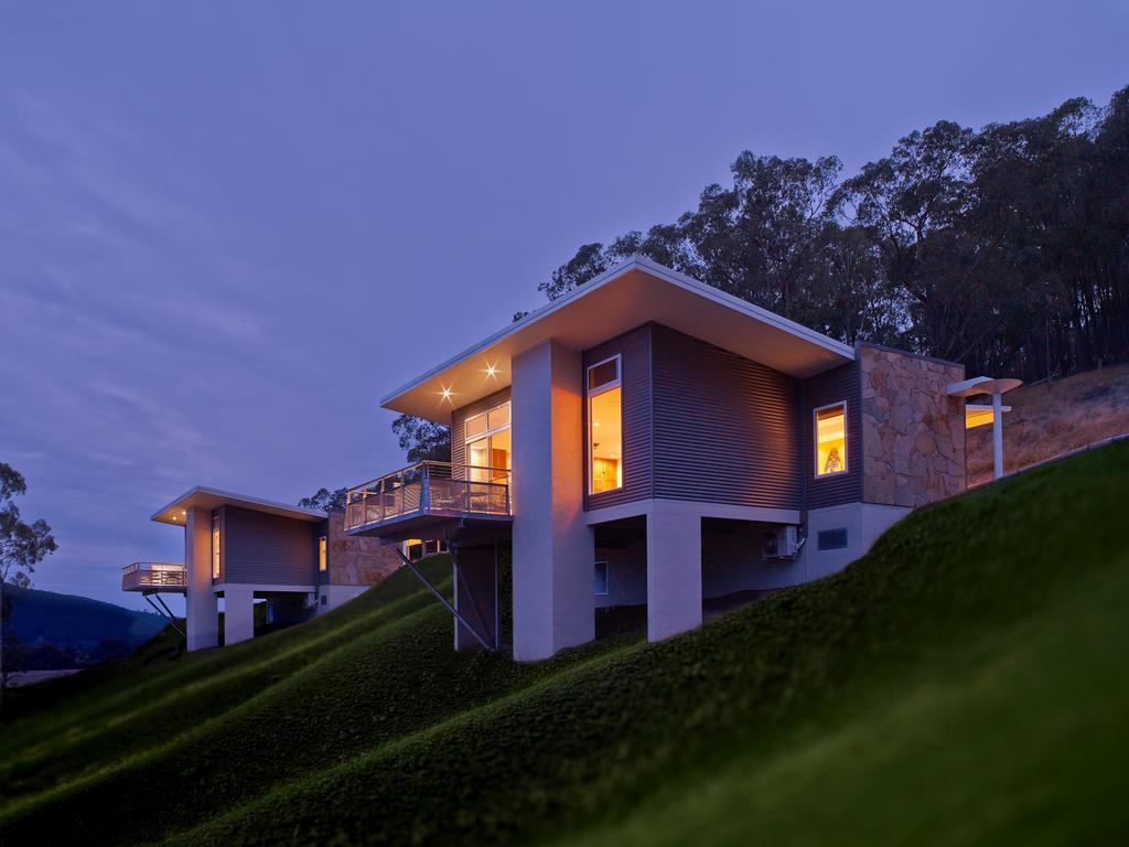 Panoramia Villas Myrtleford Exterior photo
